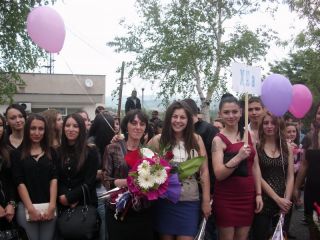 D:DCIM100MEDIAIMG_2519.JPG